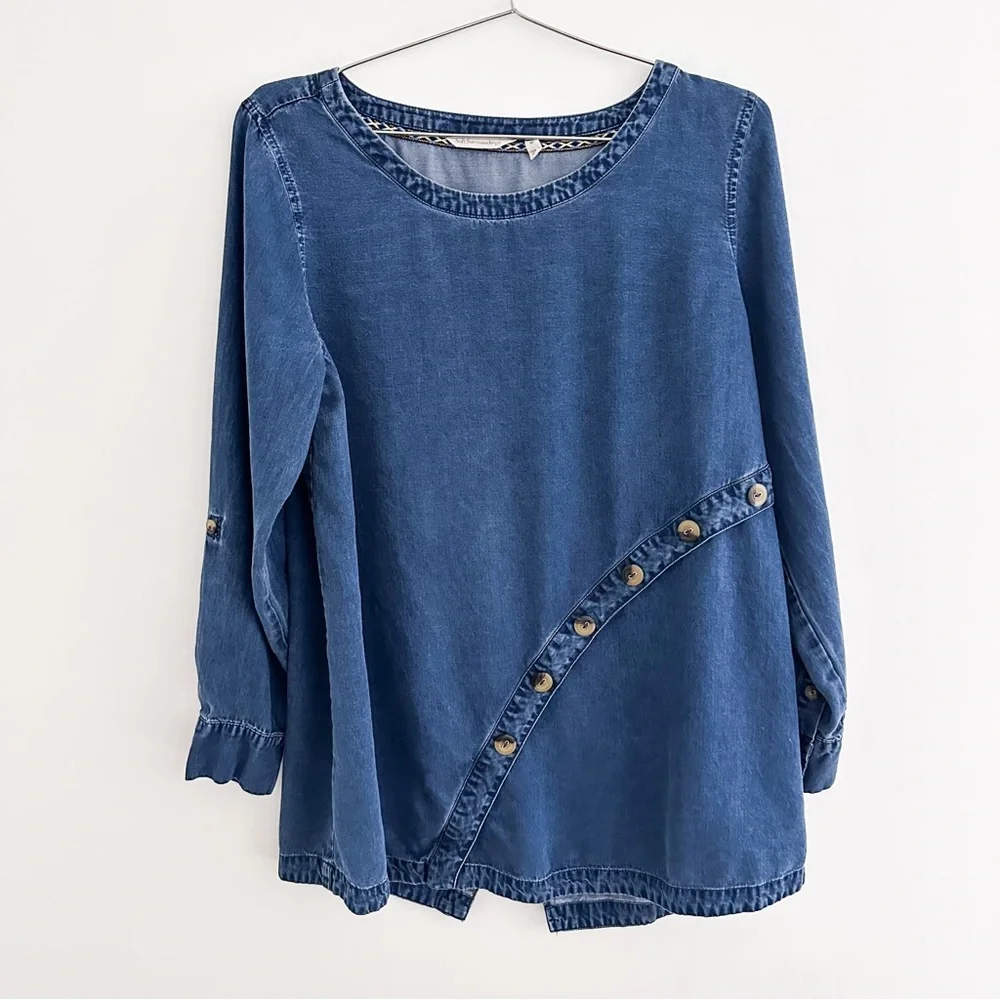 Soft Surroundings Tencel Chambray Top Asymmetrical Button Detail Boho Coastal M